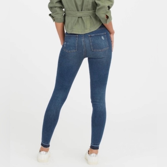 SPANX Distressed Denim Jegging Jeans Leggings Pants Shapewear Raw Hem Medium - Picture 3 of 15